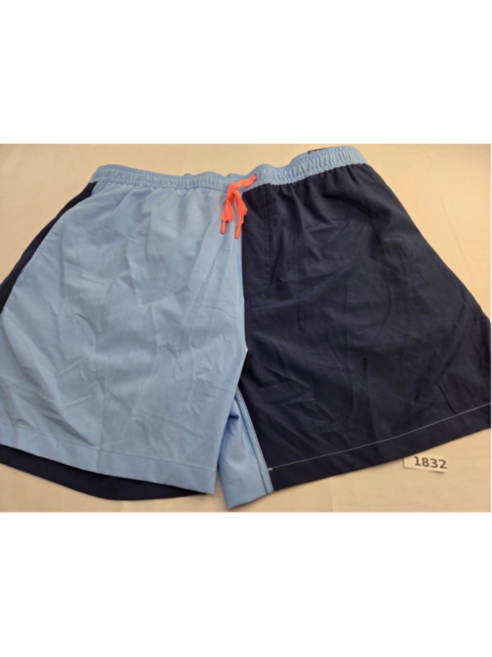 HUK Pursuit Volley Men’s Fishing Shorts XXL Blue Navy 5.5" Inseam NWT #1832